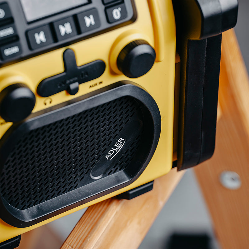 Radio portabil IPX54 Adler AD 1911 cu Bluetooth, radio FM, baterie reincarcabila si AUX