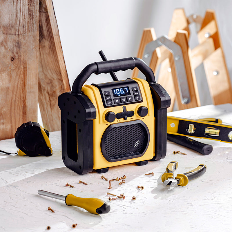 Radio portabil IPX54 Adler AD 1911 cu Bluetooth, radio FM, baterie reincarcabila si AUX