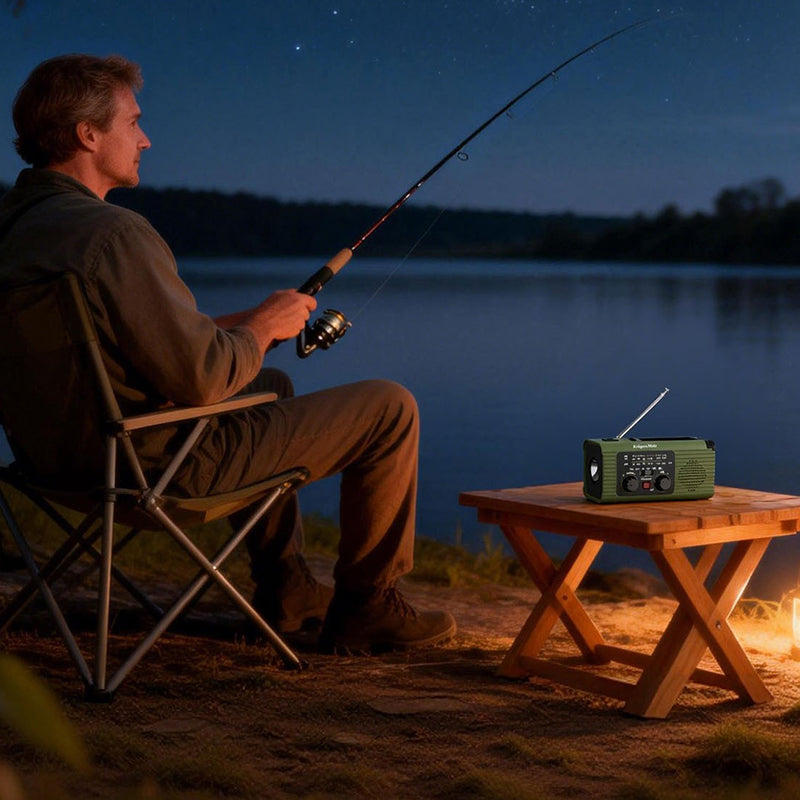 Radio Multifunctional Solar Kruger&Matz, Powerbank 5000 mAh, Lanterna, Lampa de Lucru, SOS, AM/FM/WB