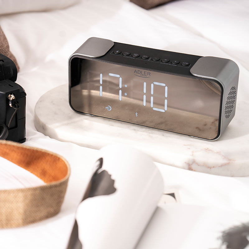 Radio cu ceas Adler AD 1190 cu Bluetooth, radio FM, alarma si baterie 1800 mAh