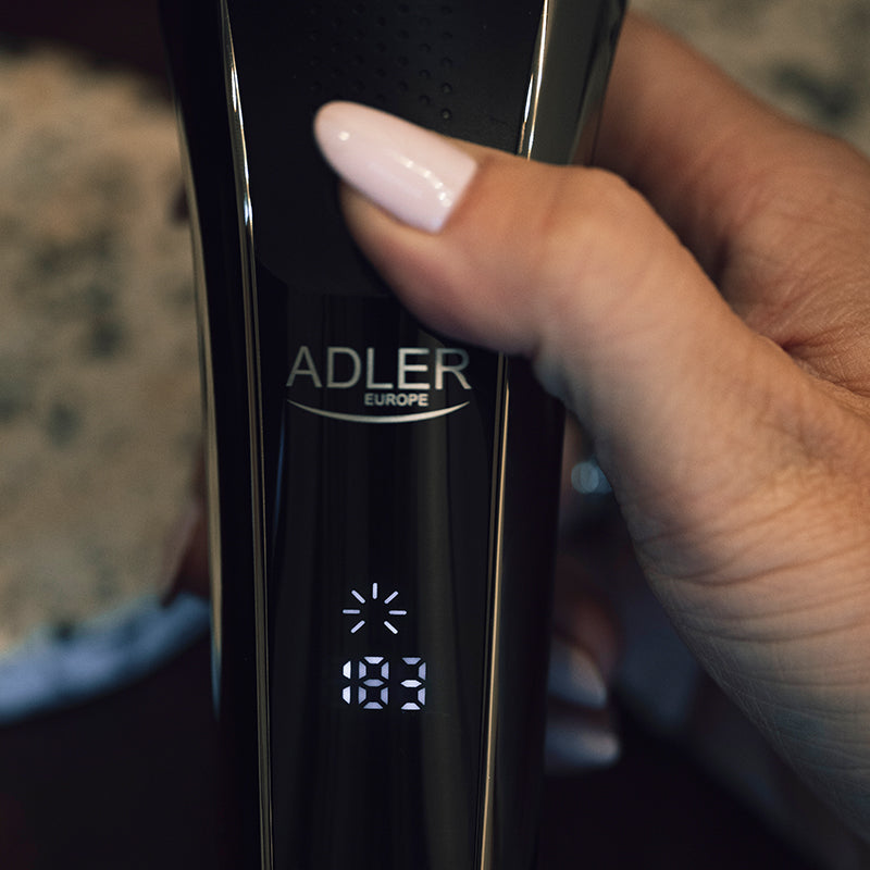 Aparat de Ras Rotativ 3 Capete Adler AD 2933 cu afisaj LCD, baterie 2000 mAh, USB si Rezistenta la Apa