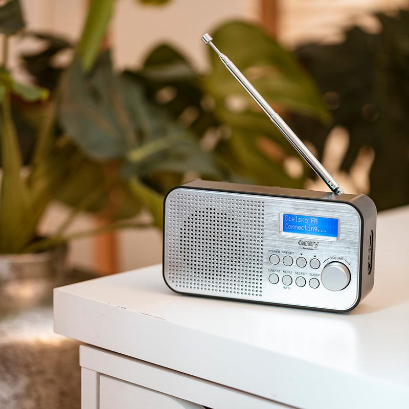 Radio cu ceas DAB+ Camry CR 1179 cu radio FM, alarma si afisaj LCD