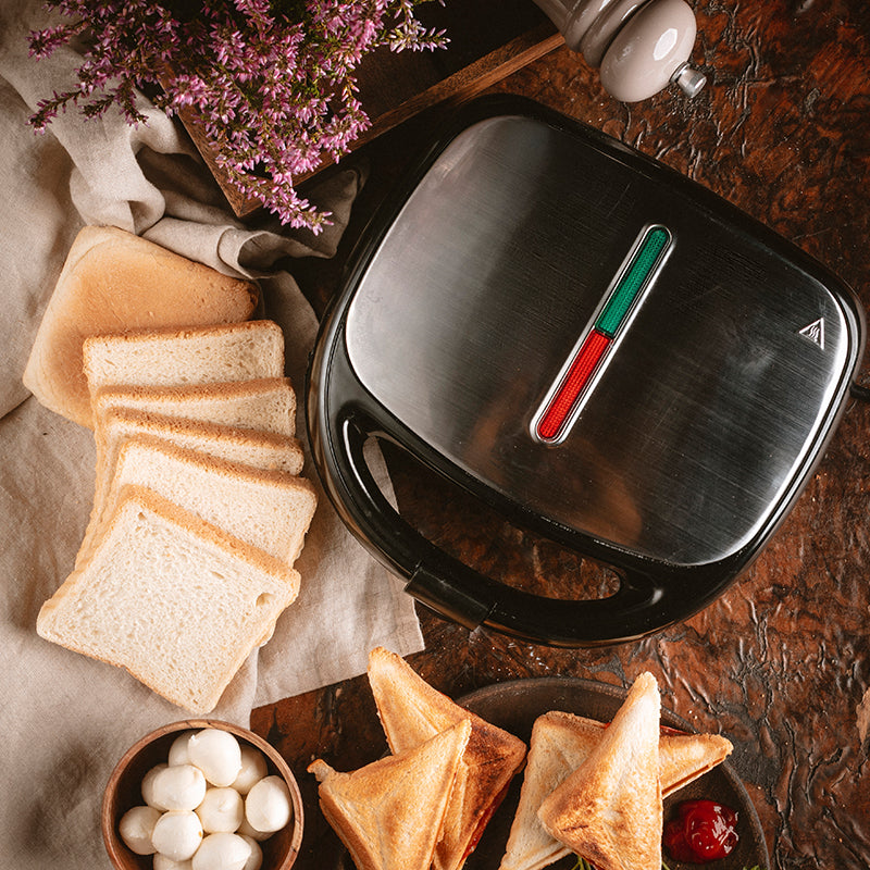 Sandwich Maker 5 in 1 Camry CR 3042 cu DAB+