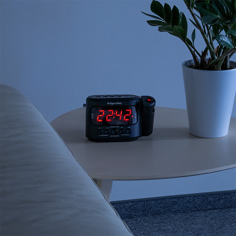 Aparat Radio Proiectie Ceas & Kruger Km 0827 cu radio FM, alarma si baterie reincarcabila