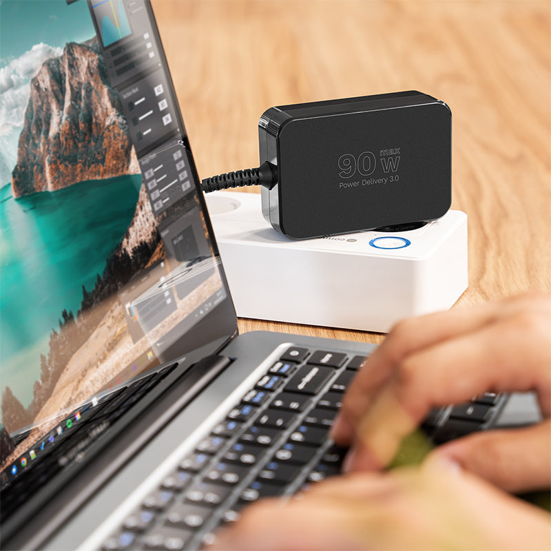 Alimentator Universal Power Delivery & Kruger Km 1450-90 cu USB