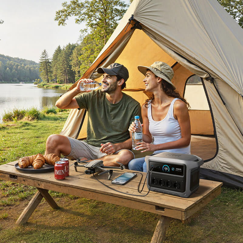 Anker SOLIX C1000 Gen2 1024Wh 2000W Solar Generator Kit with 200W Solar Panel